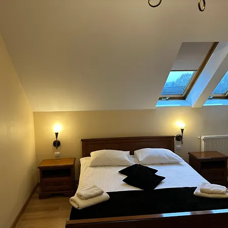 Restauracja I Oberża Wilczy Głód 3* Krzyszkowice