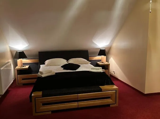 Hotel Restauracja I Oberża Wilczy Głód 3*